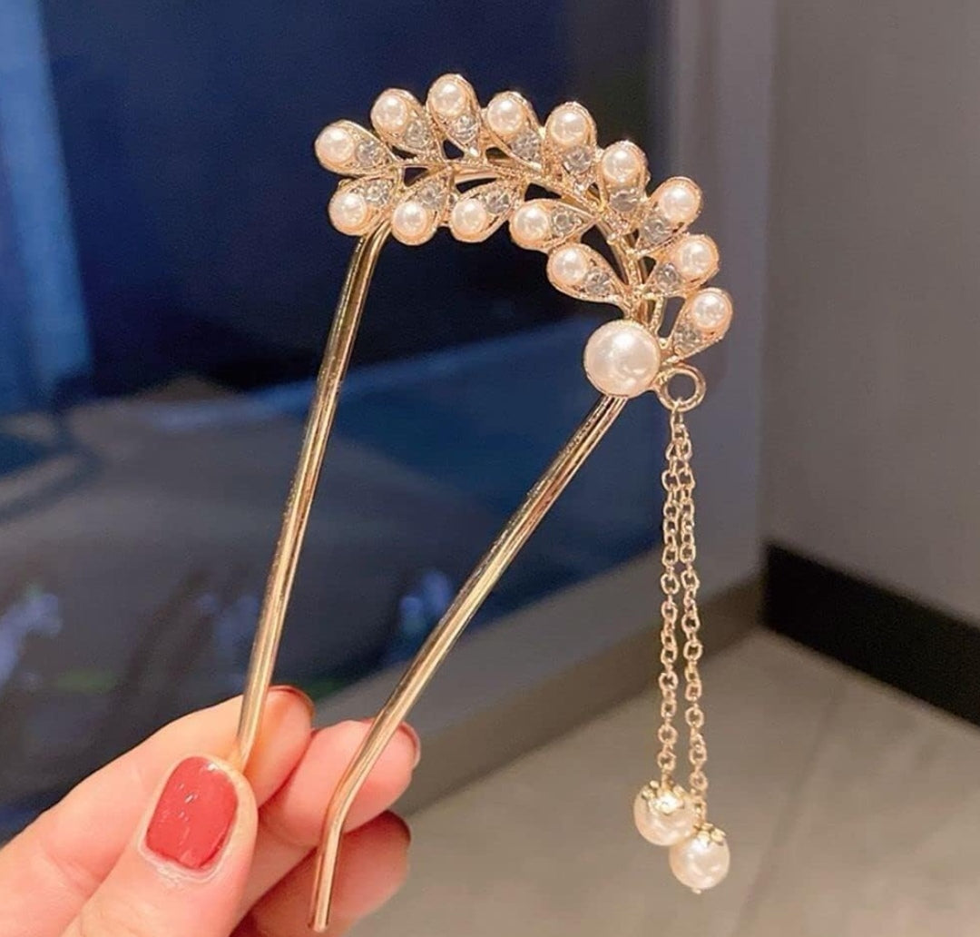 Elena Crystal and Pearl Hair Pin image 1