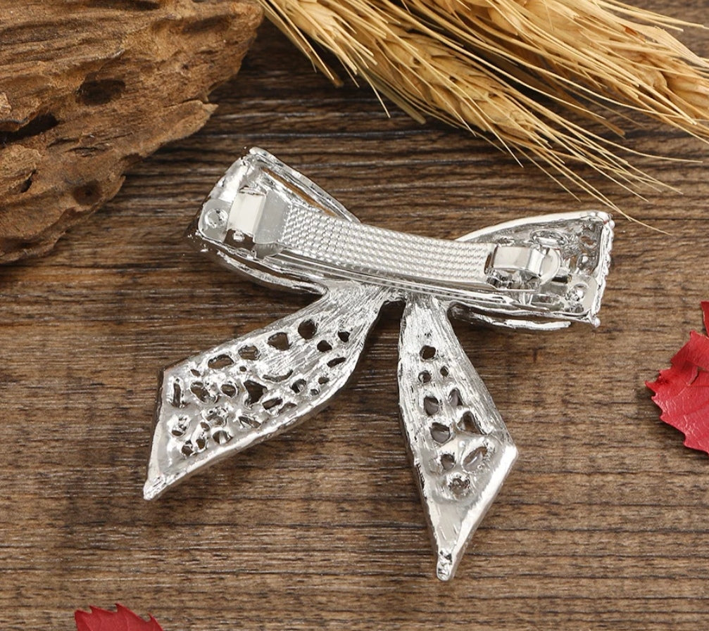 Luna Crystal and Pearl Hair Clip image 3