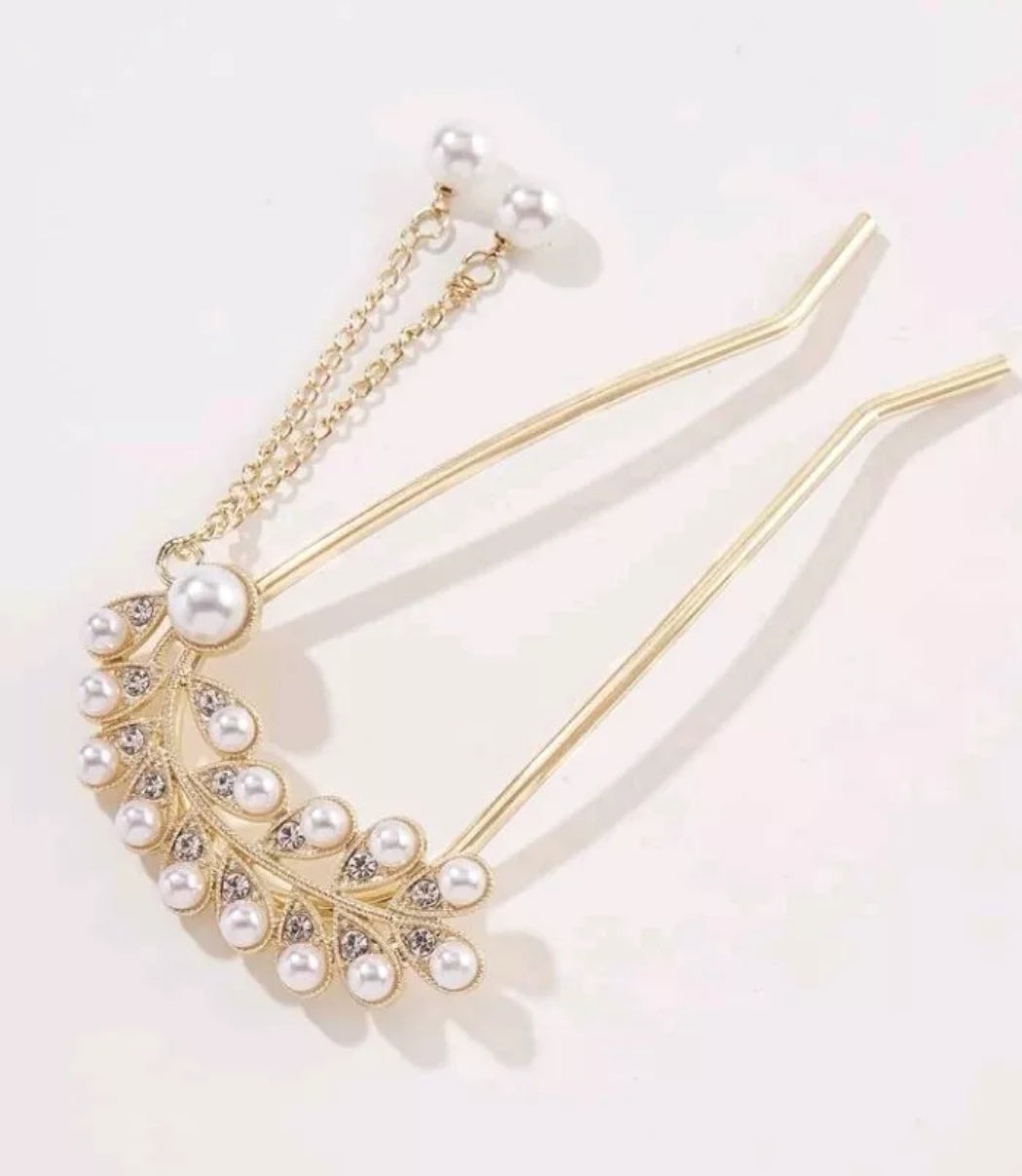 Elena Crystal and Pearl Hair Pin image 2