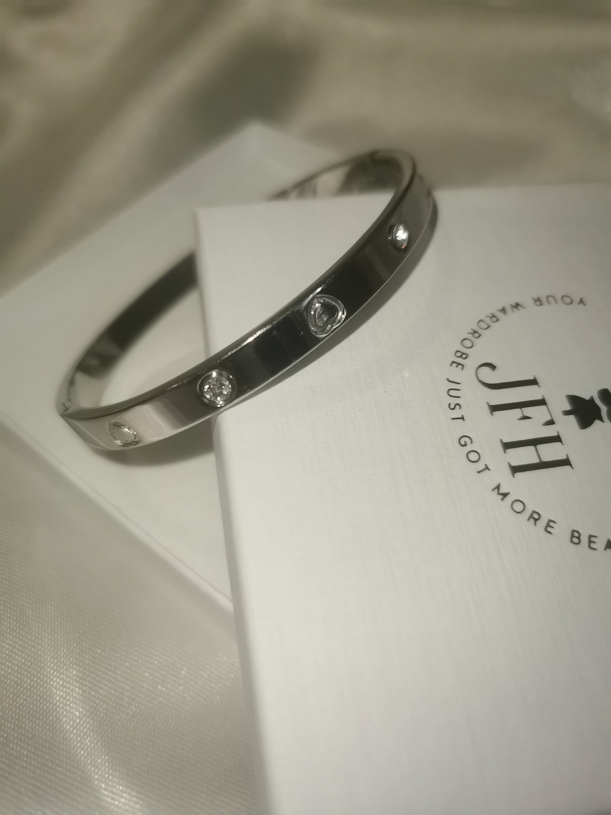 Poppy Bangle image 0