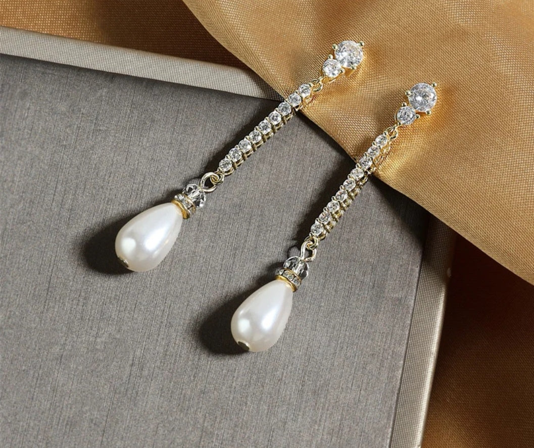 Suzanna Drop Gold image 3