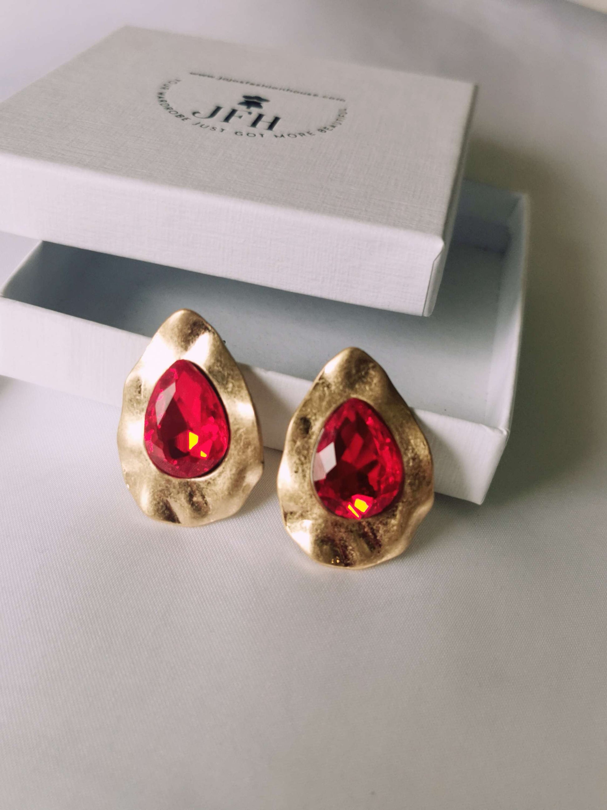 Lottie Statement Earring image 0