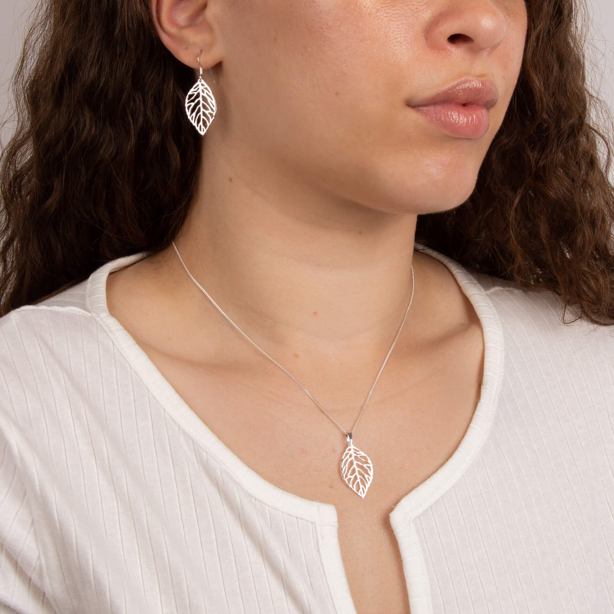 Sterling Silver Cut Out Leaf Pendant