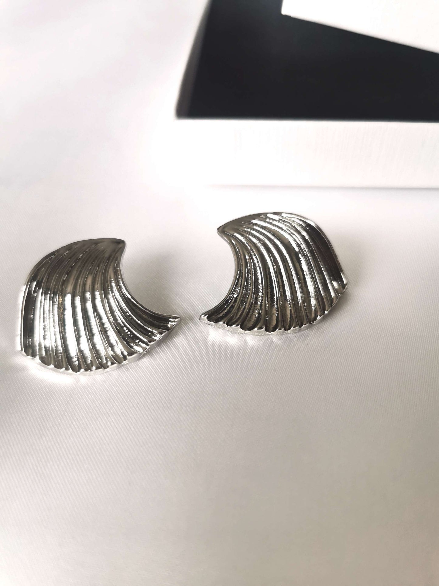 Phoebe Silver Statement Earring image 4