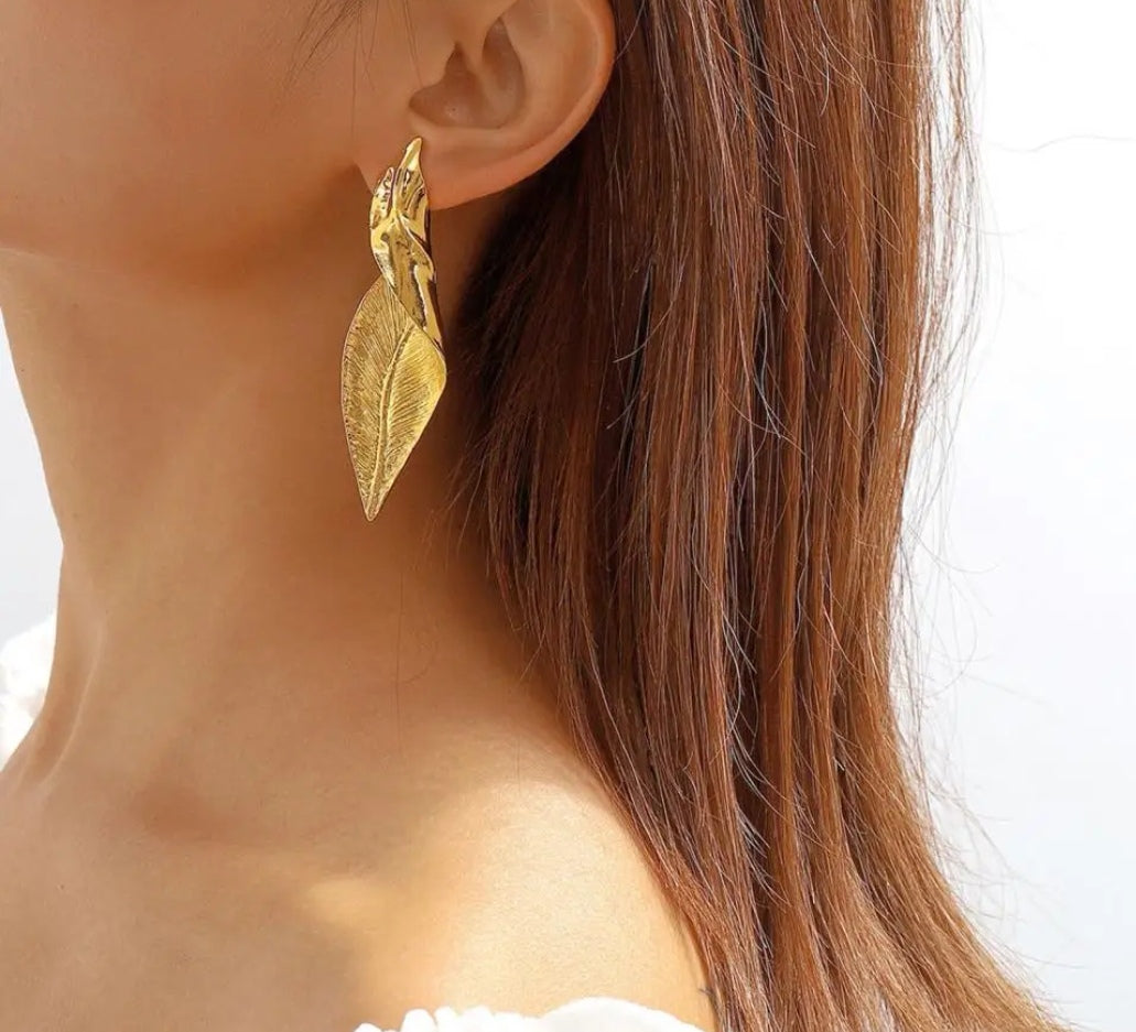 Stella Gold Twist Leaf  image 6