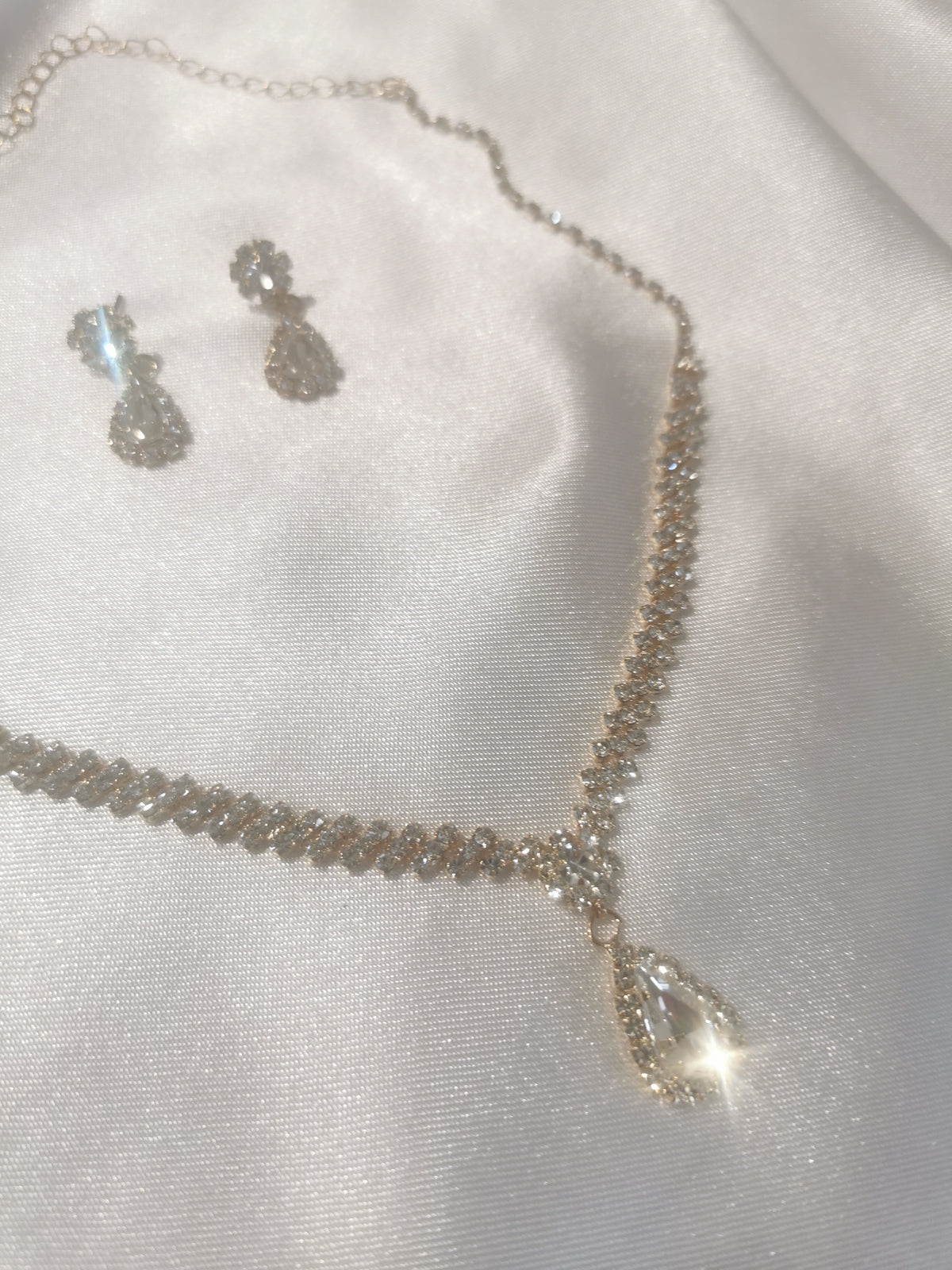 Tracy Gold and Diamante Set image 0