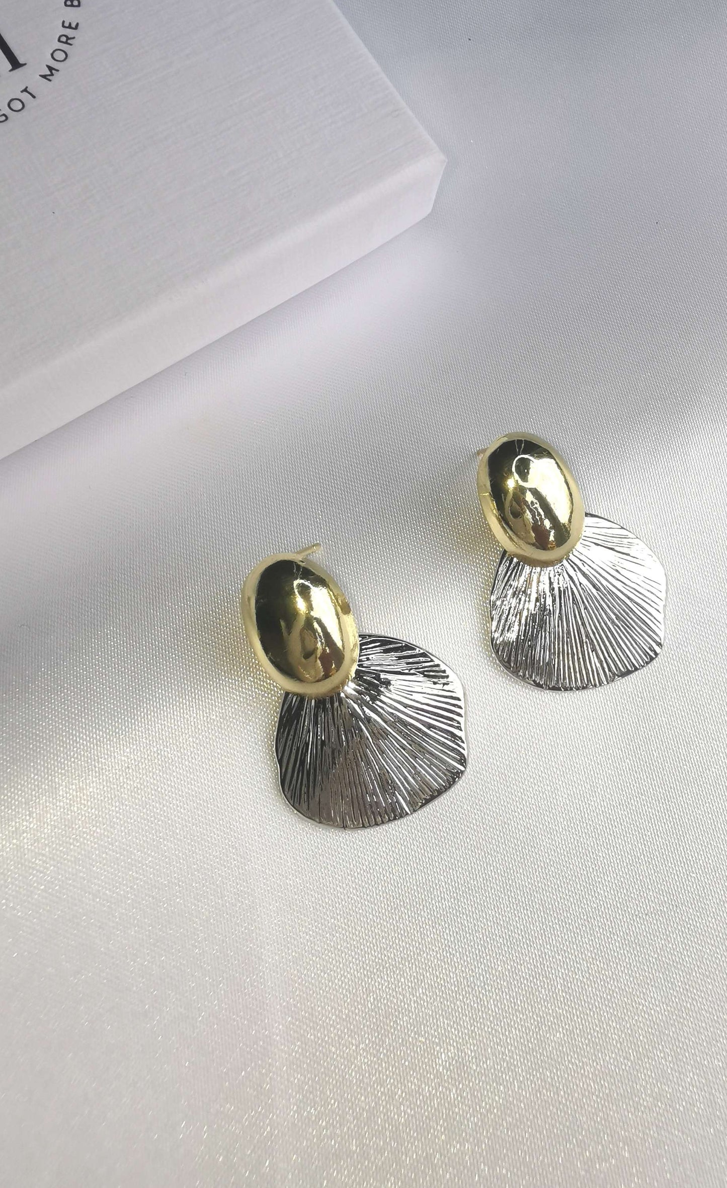 Melody Mixed Metal  image 1