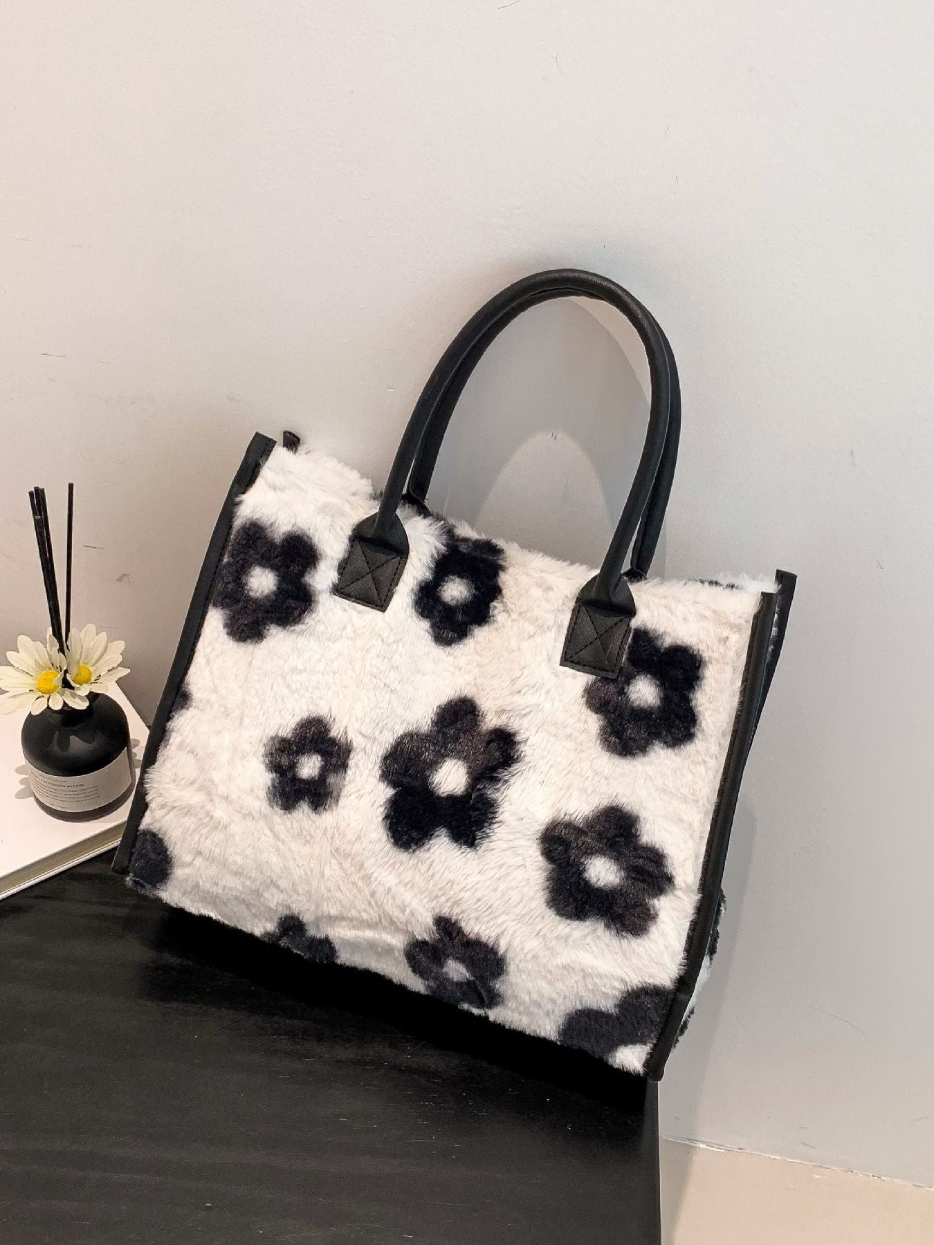 25728f23-4424-4e68-9d41-07c66c4fb6be-Max