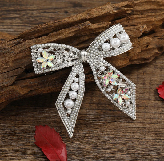 Luna Crystal and Pearl Hair Clip image 0