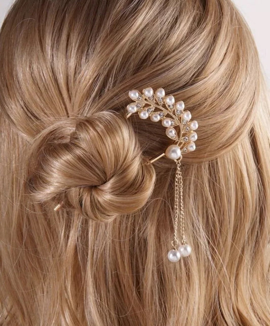 Elena Crystal and Pearl Hair Pin image 0