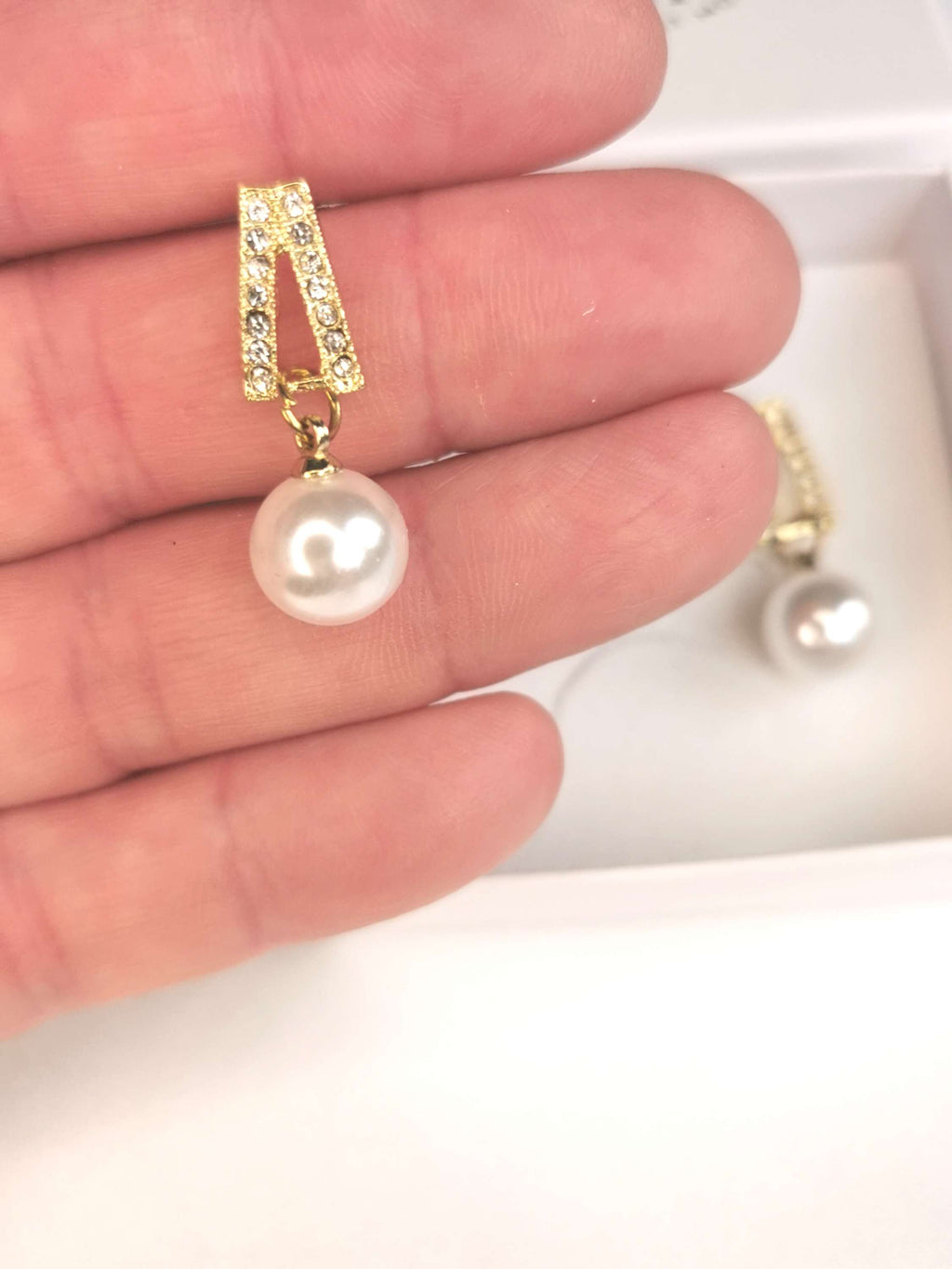 Ava Drop image 1