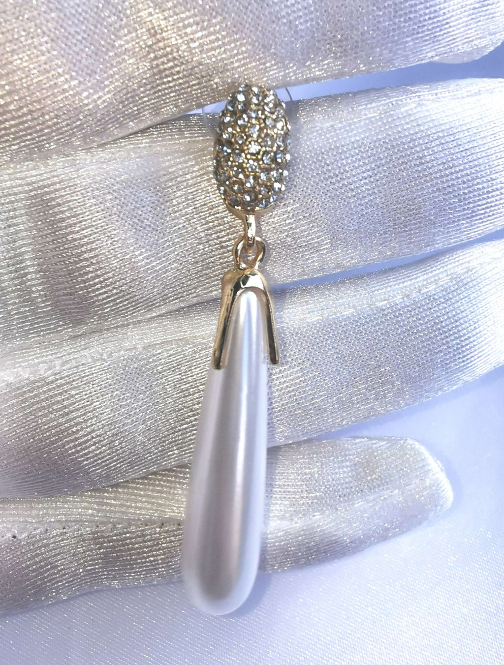Audrey Drop image 3