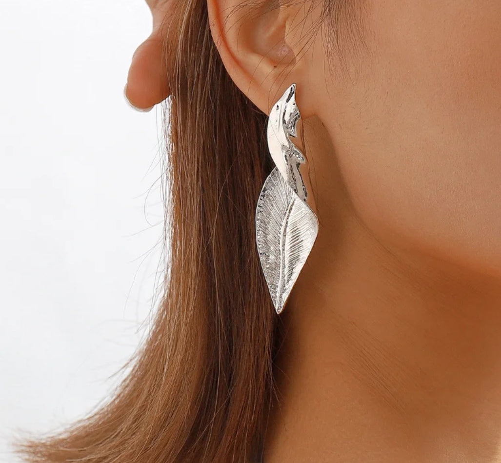 Stella Silver Twist Leaf  image 2