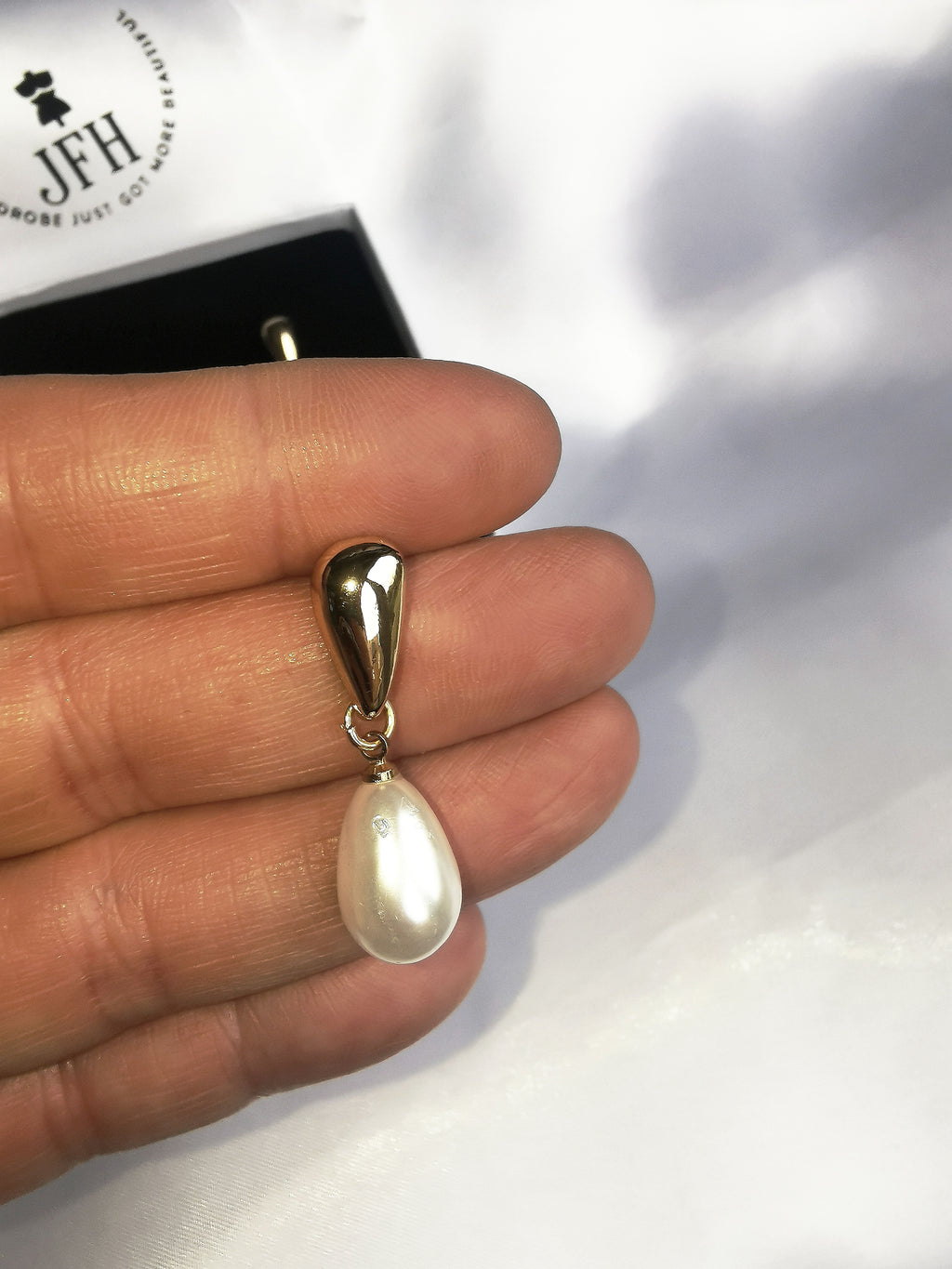 Bonnie Drop image 1