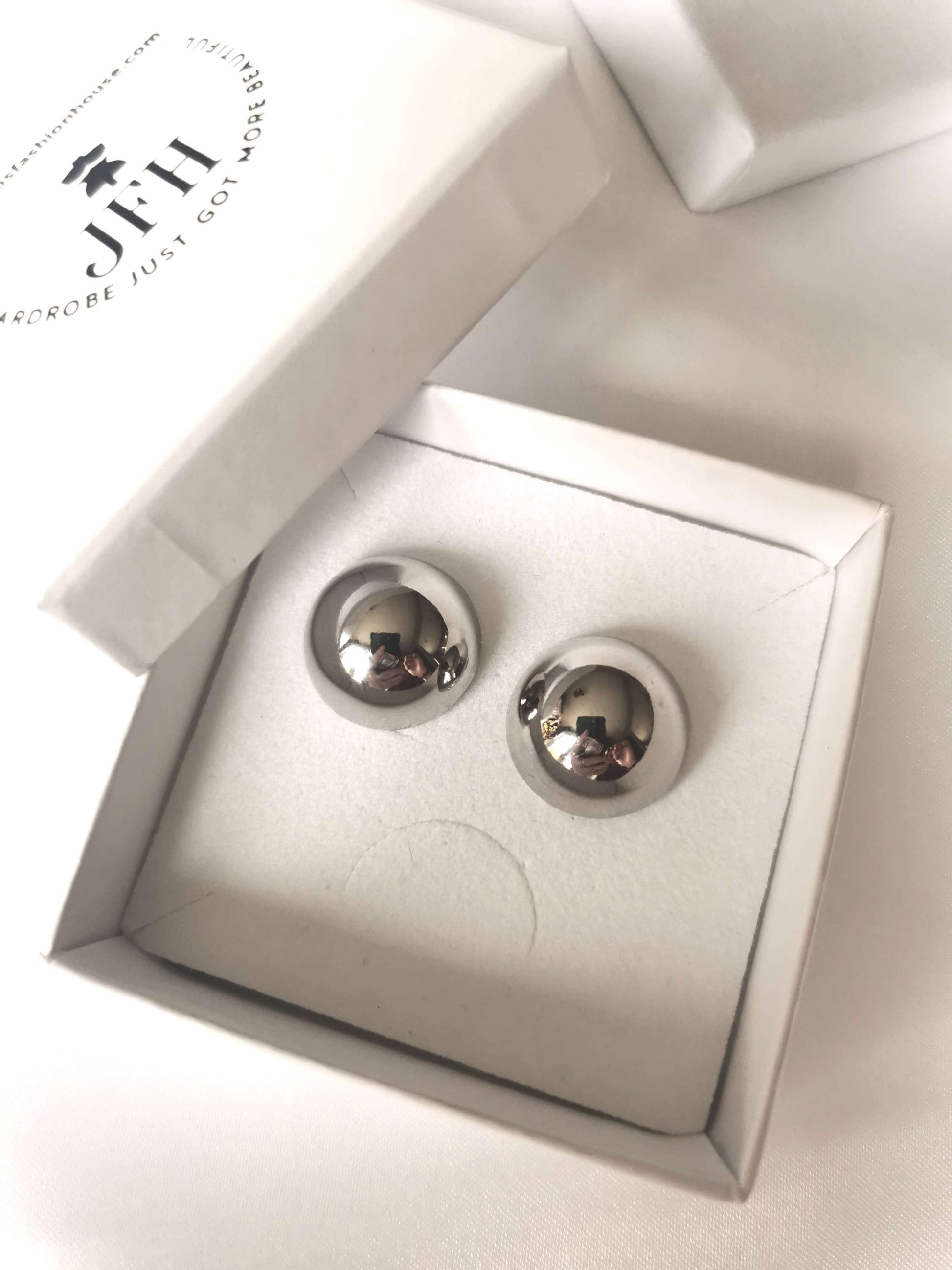 Darcy Silver Stud image 4