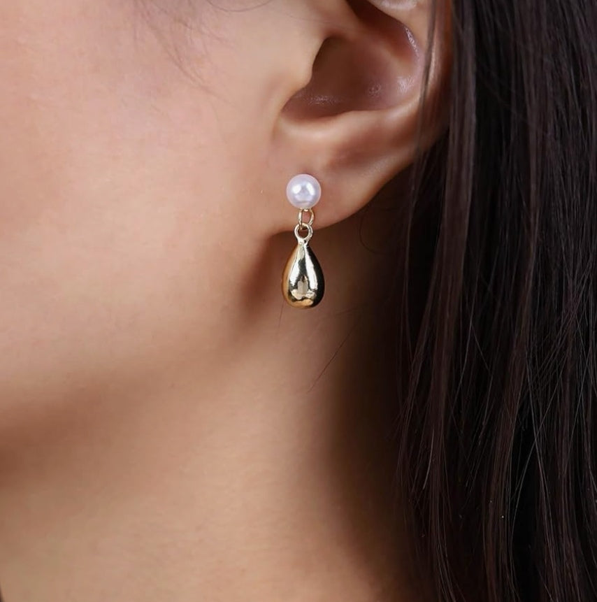 Sarah Gold Pearl Drop image 2