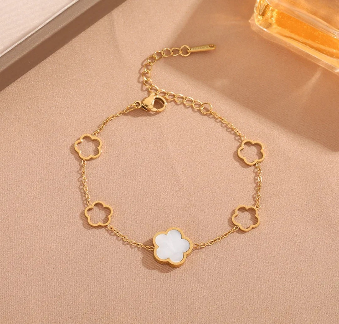 Shona Bracelet White  image 1