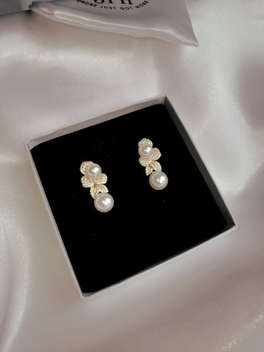 Lydia Pearl Diamanté - Gold image 0