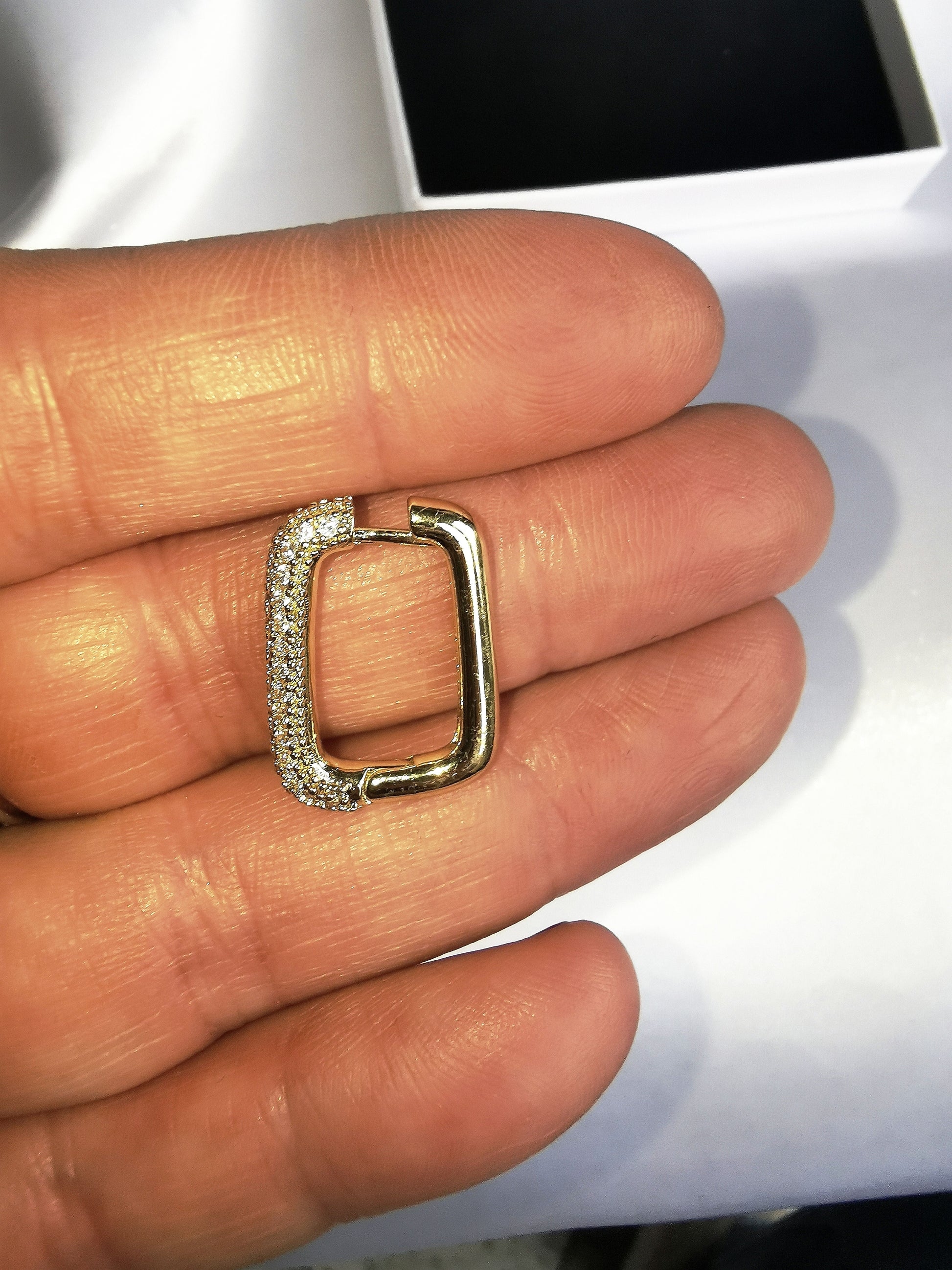 Mabel Hoop image 1