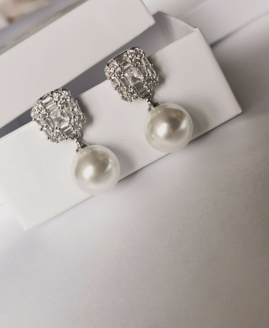 Elodie Pearl Diamanté Drop image 0