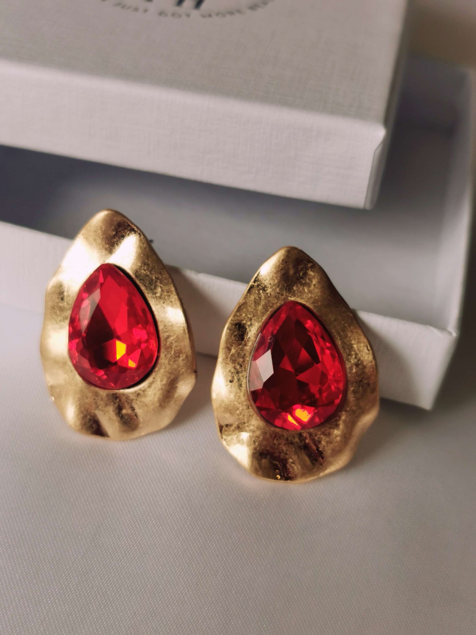 Lottie Statement Earring image 6