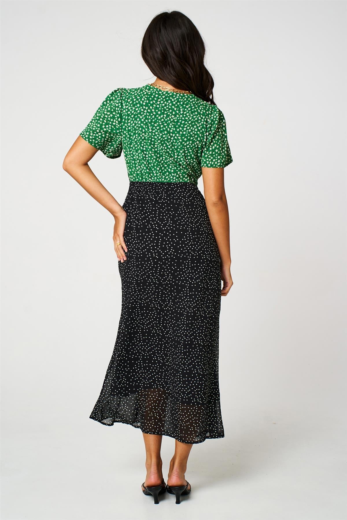 Black & Green Print Angel Sleeve Maxi Dress