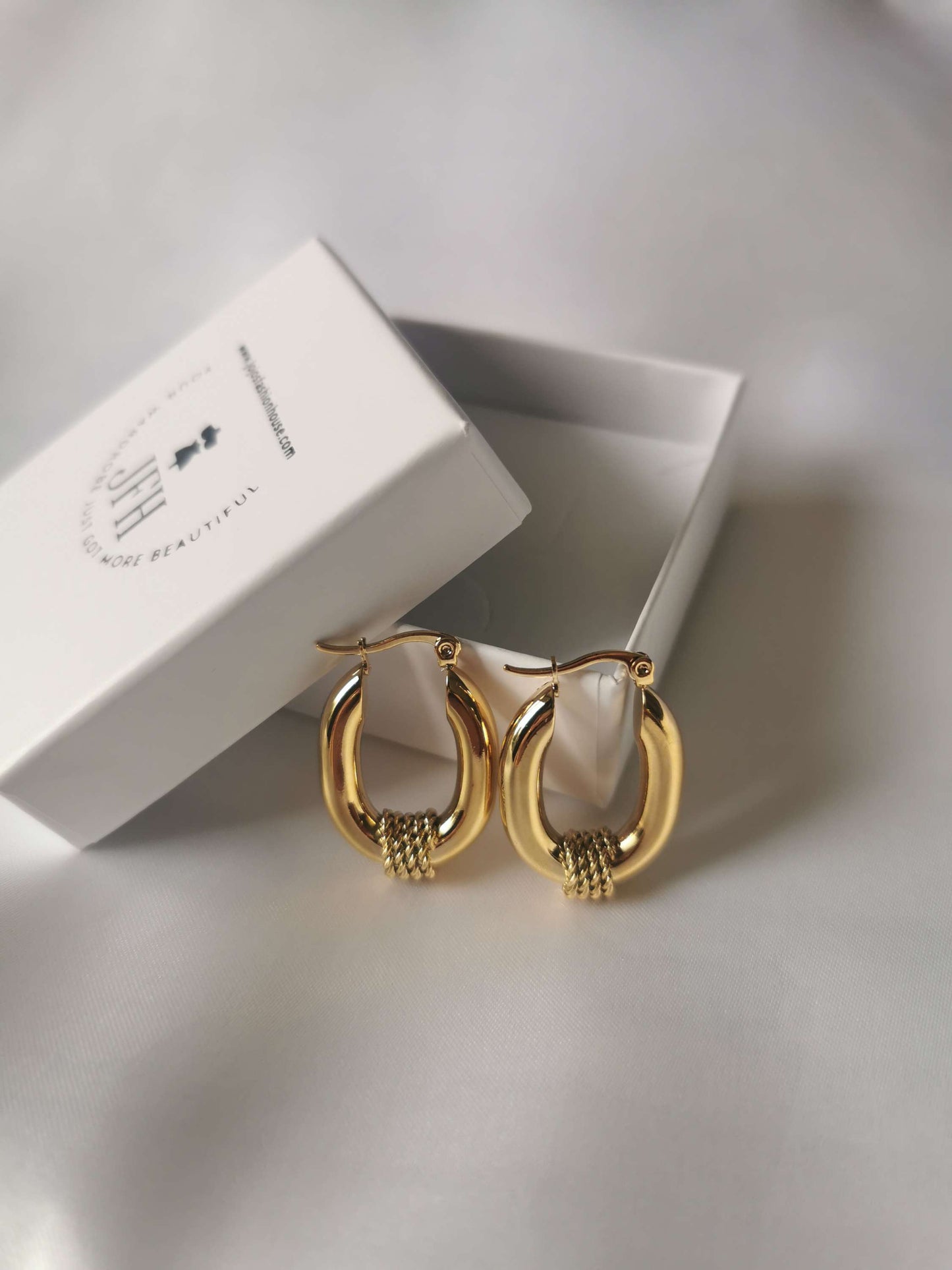 Savanna Vintage Hoop image 0