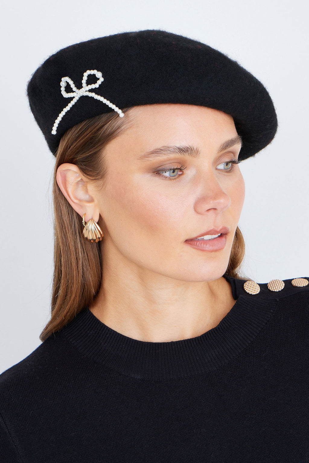 Black Pearl Bow Beret
