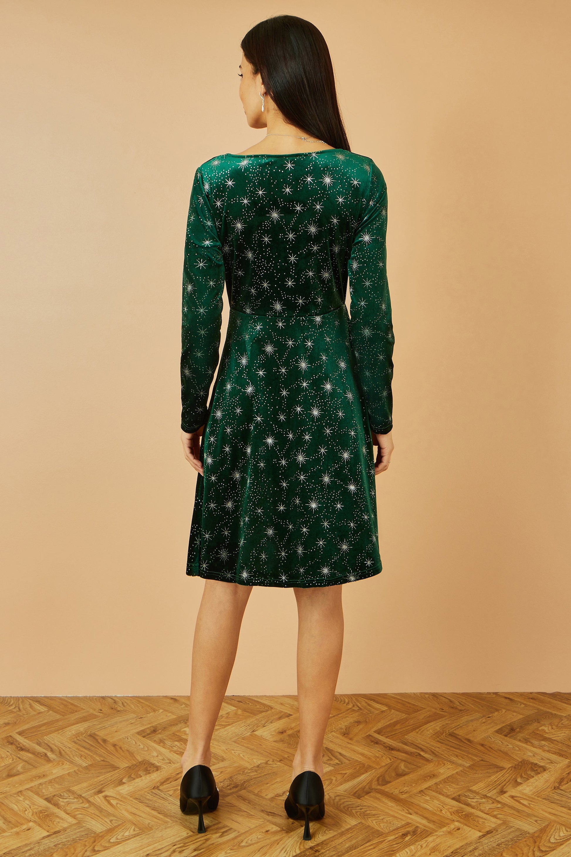Green Starburst Foil Print Long Sleeve Dress - Sizes 8 to 18
