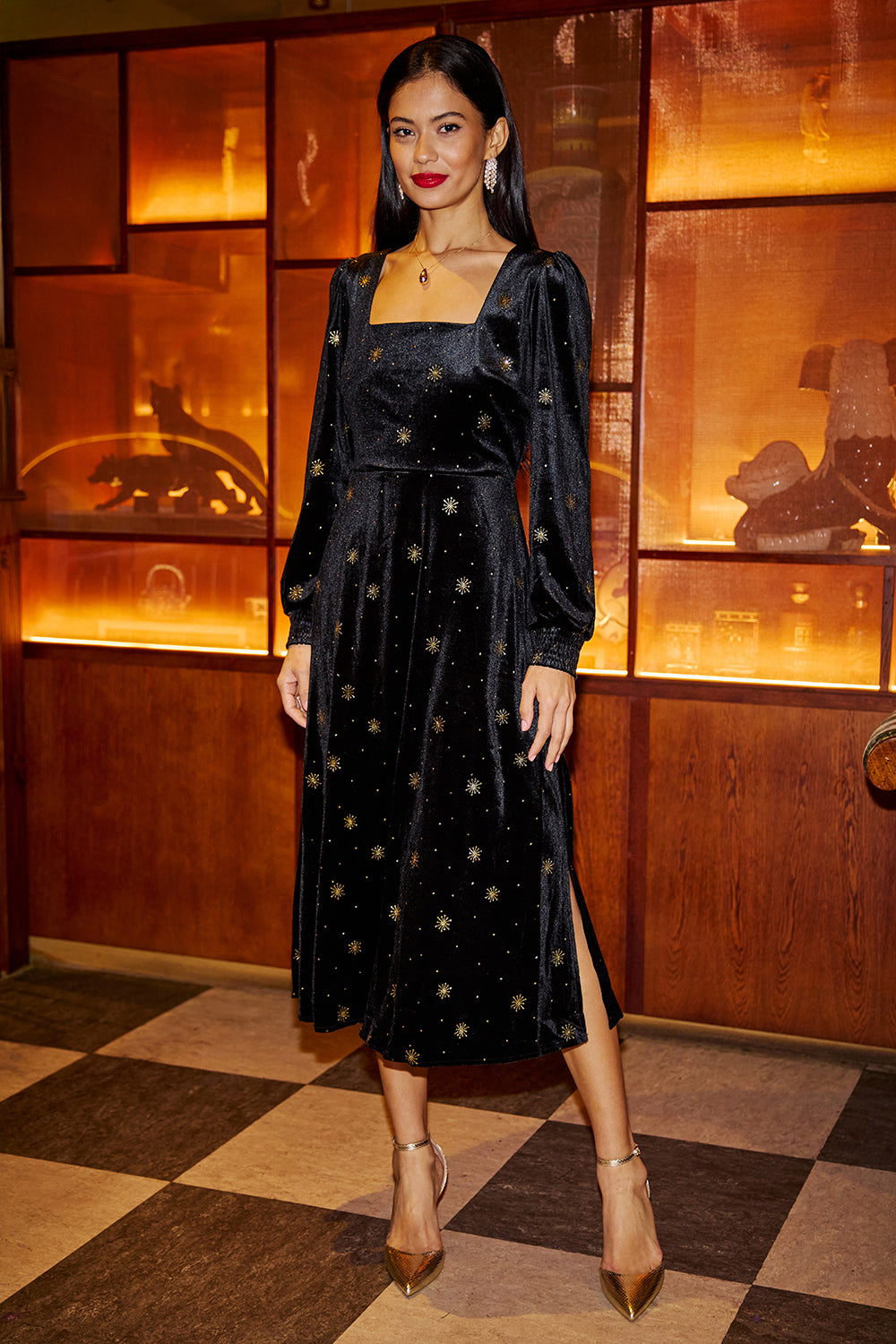 Yumi Black Velvet Midi Dress With Starburst Foil Print