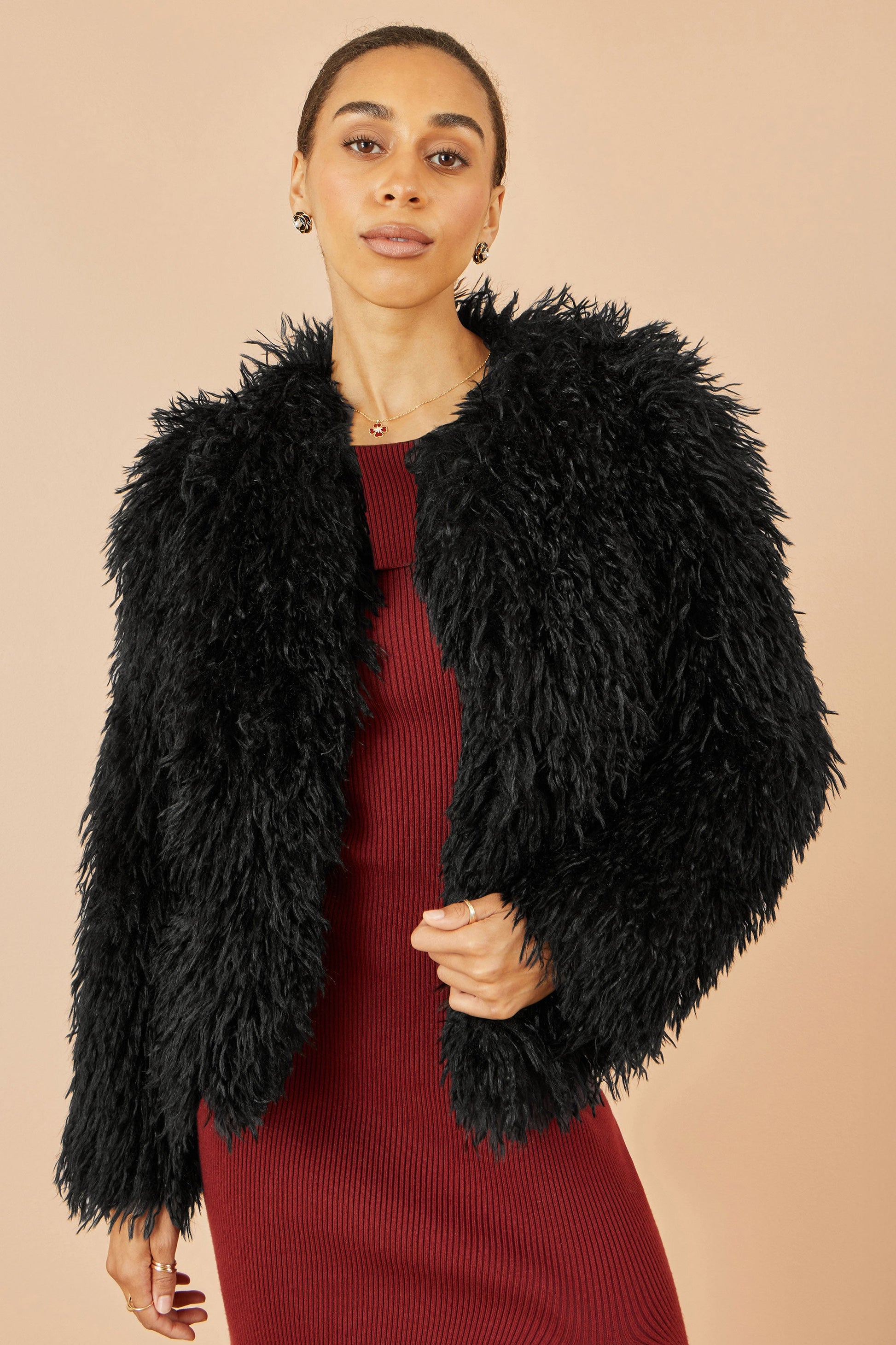 Black Luxe Fluffy Faux Fur Coat - Sizes 8 to 16