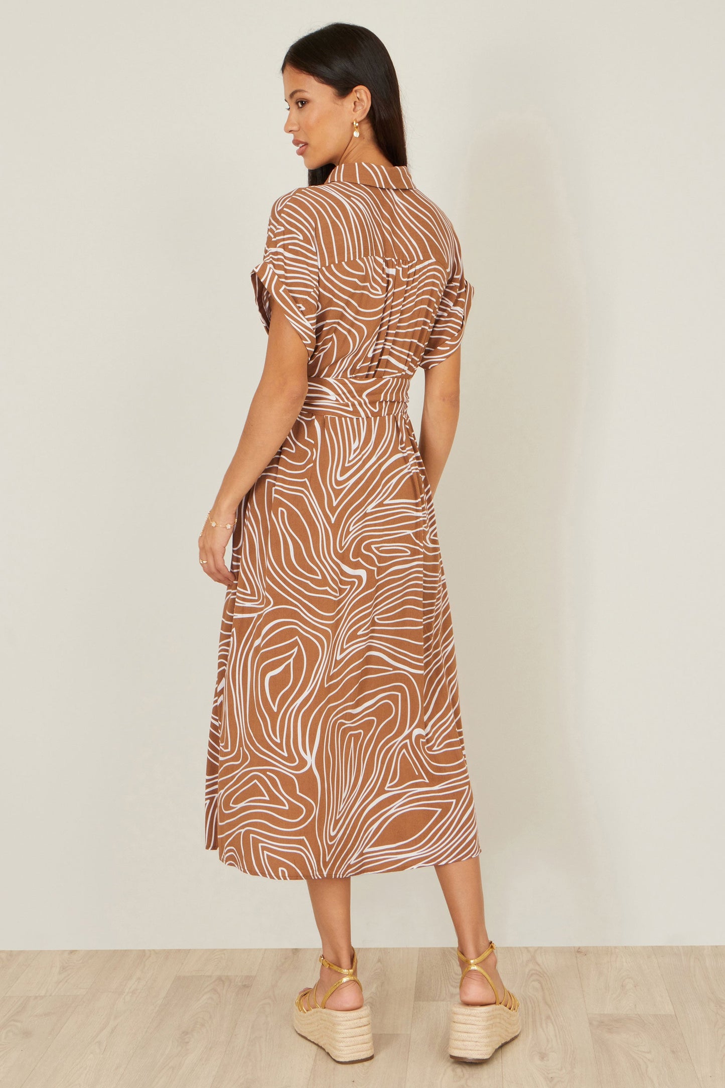 Brown Abstract Swirl Print Relaxed Midi Shirt Dress With Belt
