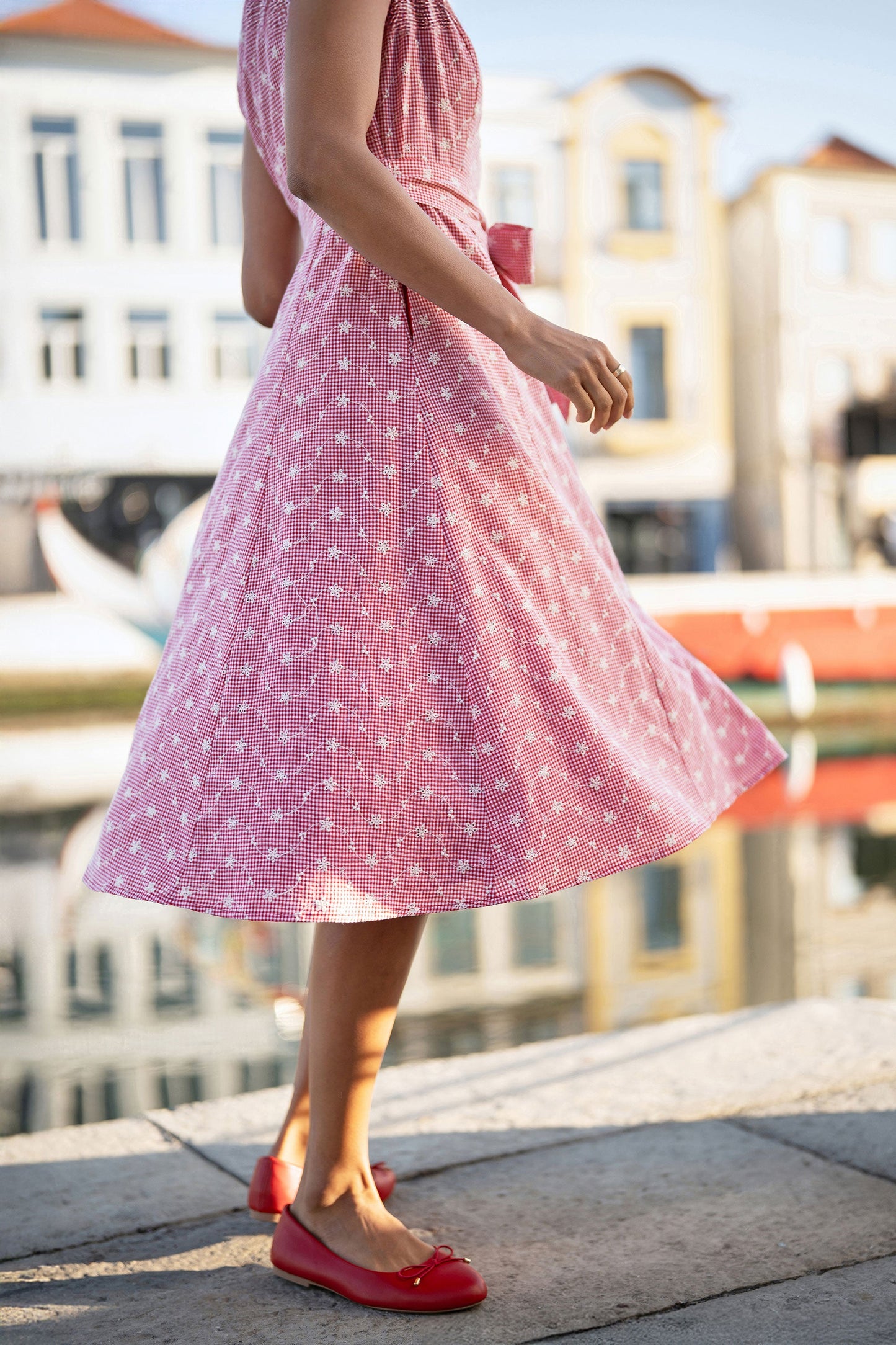 Red Broderie Anglaise Embroidered Sleeveless Shirt Dress