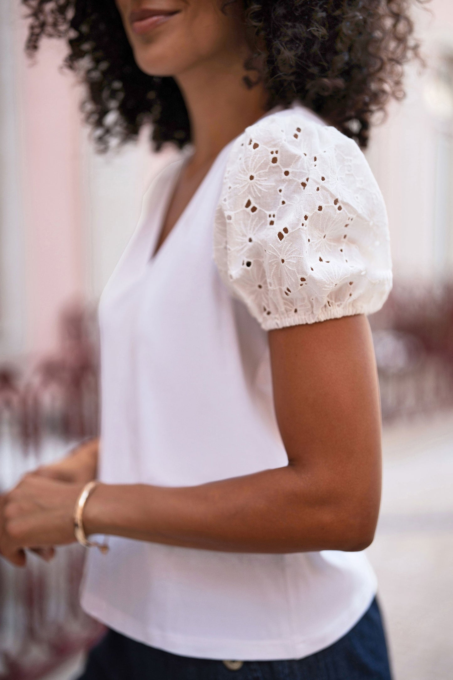 White Cotton Jersey T-Shirt With Lace Sleeves