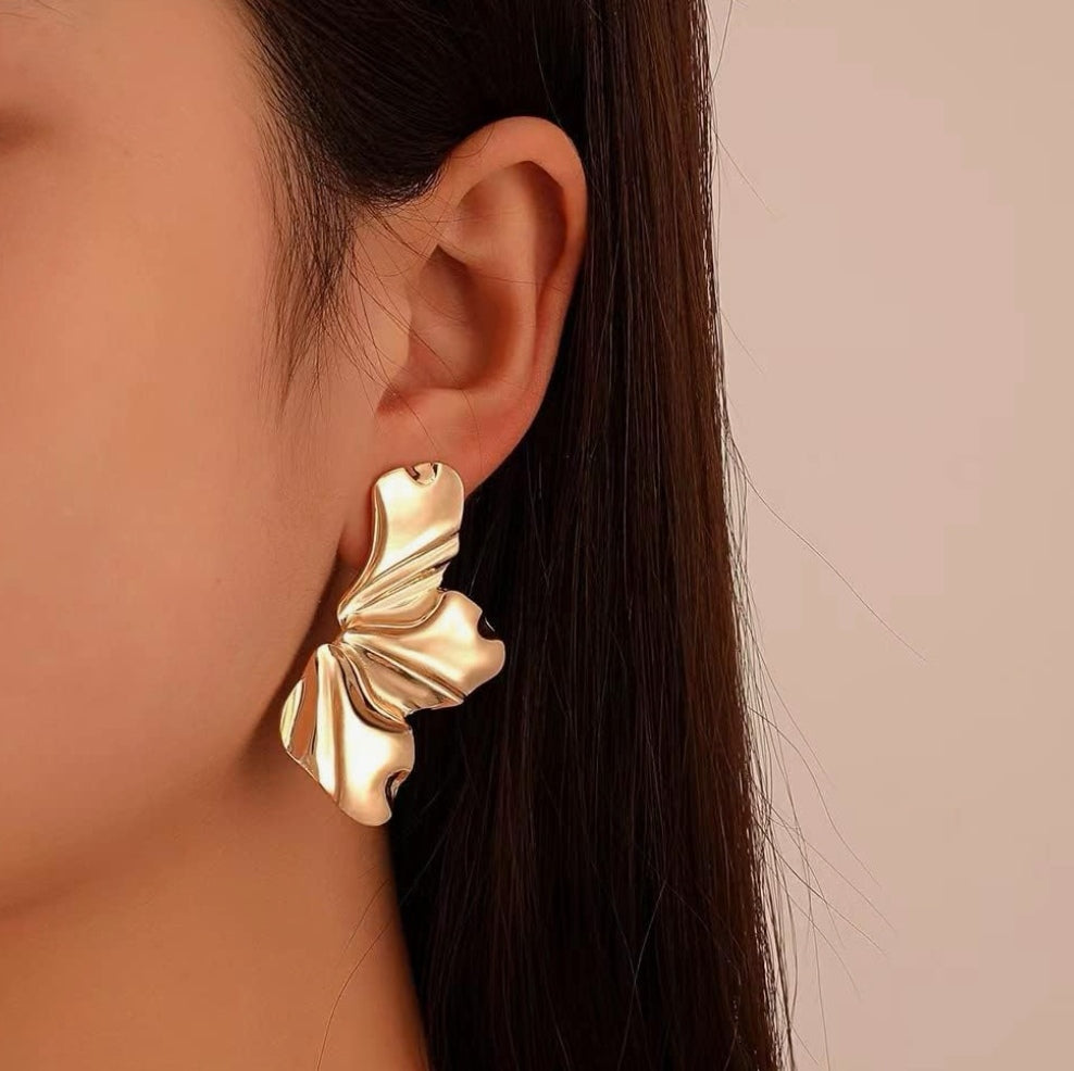 Hailey - Gold image 1