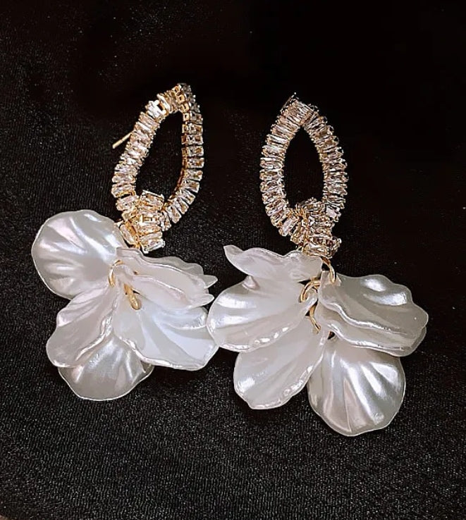 Crystal Diamante Leaf Drop image 5