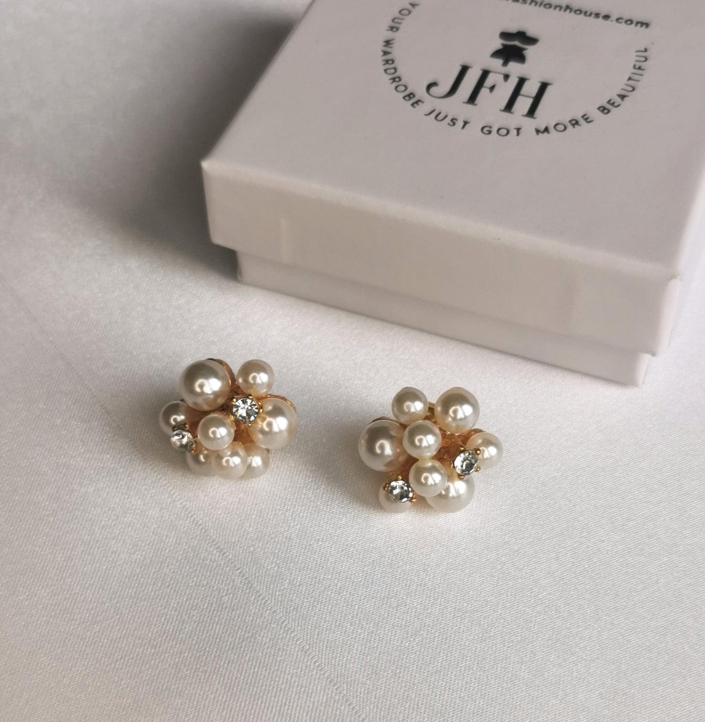 Amy Pearl Diamanté Cluster  image 2