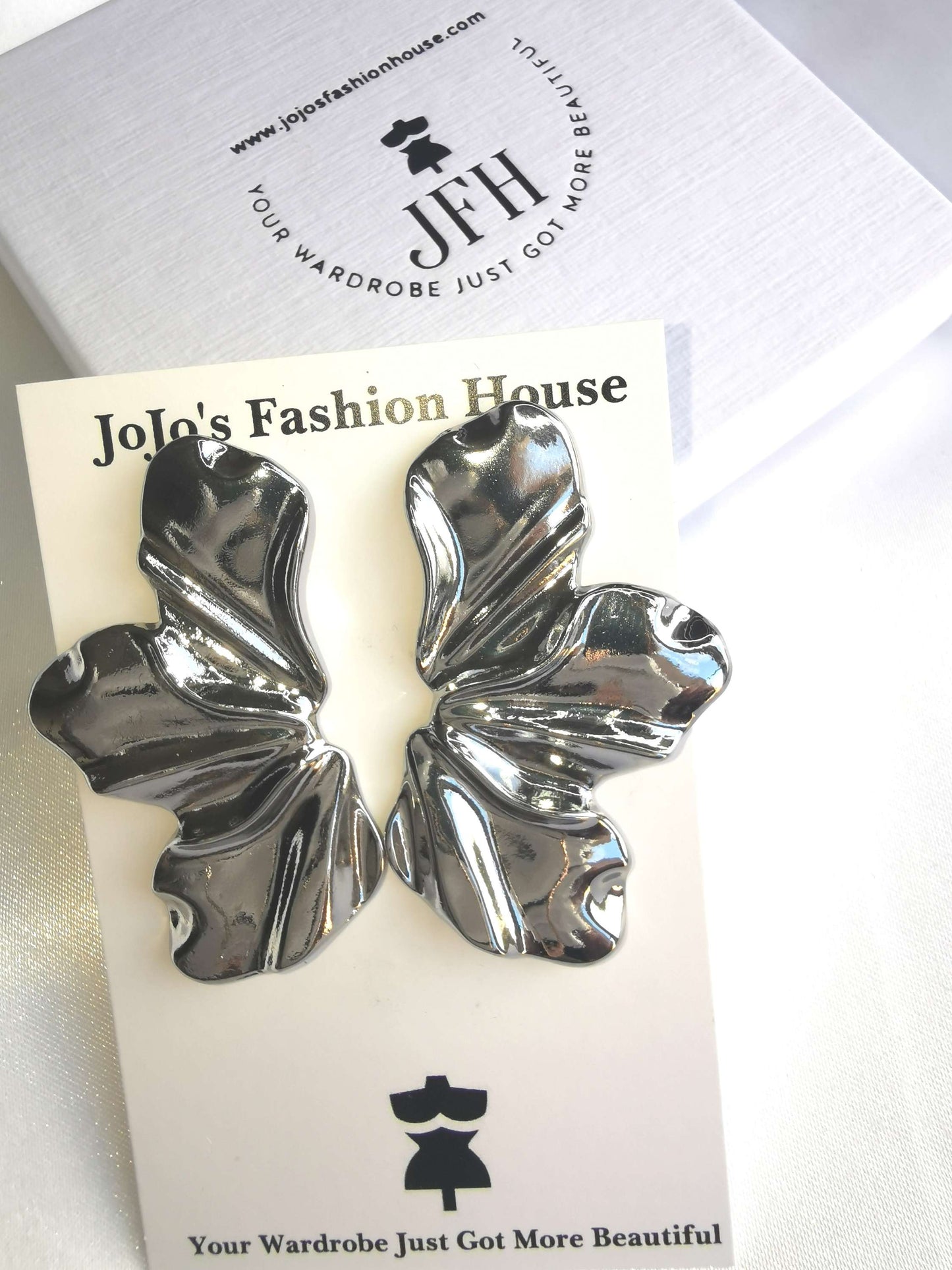 Hailey - Silver  image 1