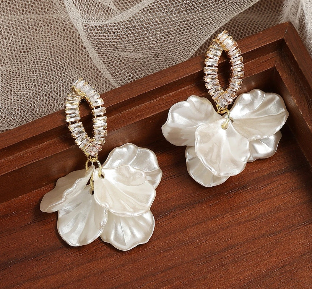 Crystal Diamante Leaf Drop image 4