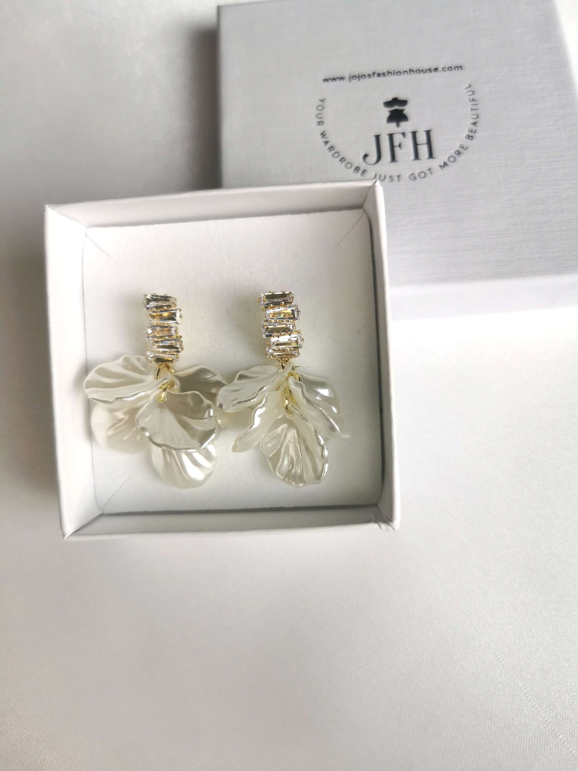 Jasmine Petal Shape Drop Earrings image 2