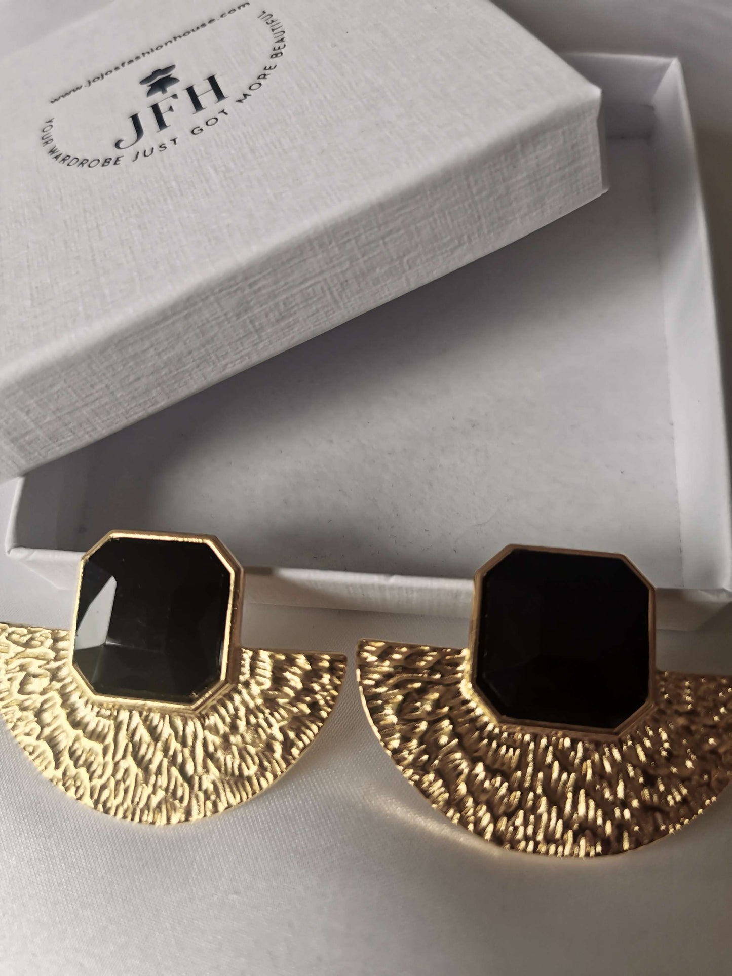 Zara Statement Earring  image 3