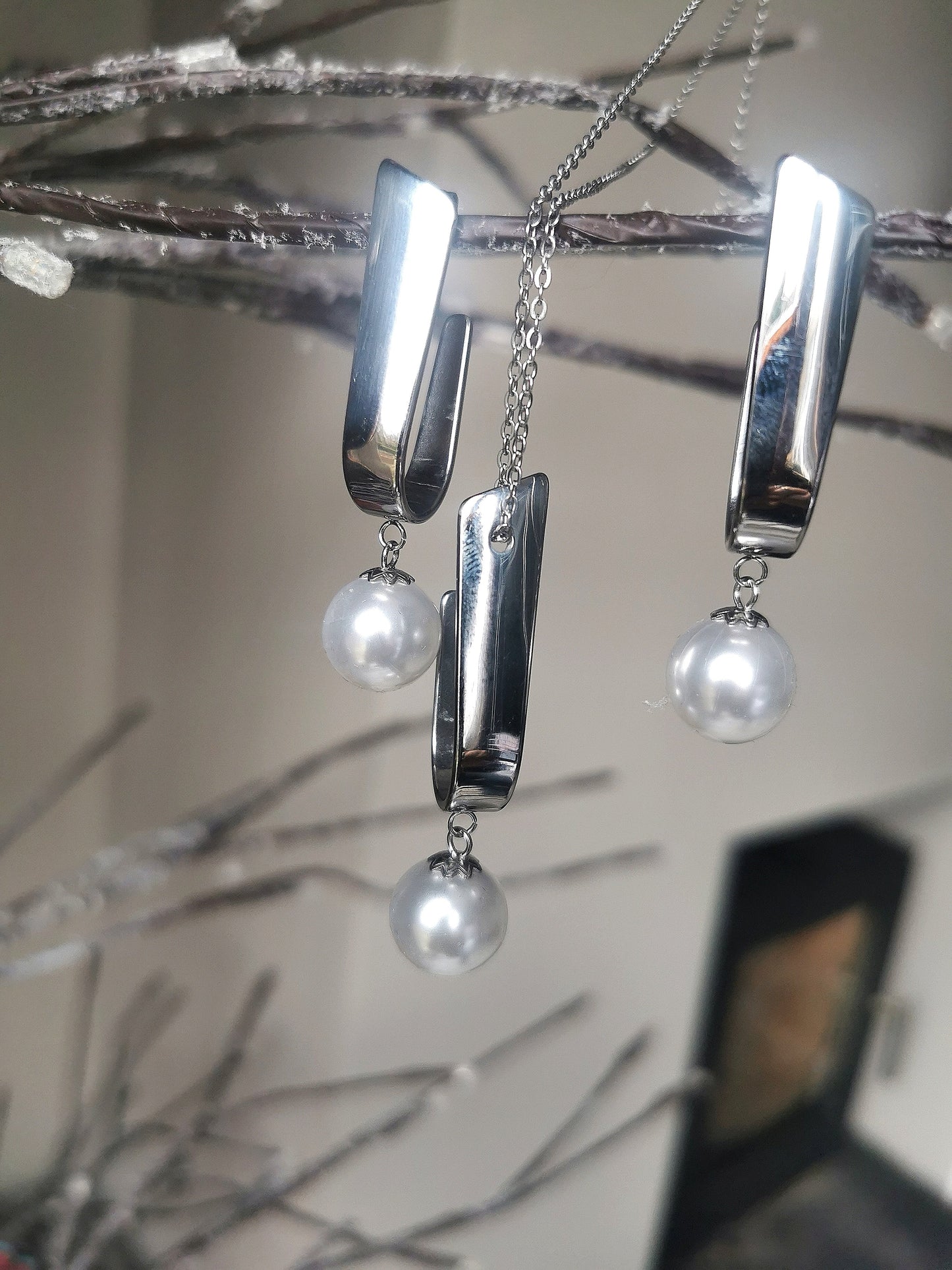 Gracie Pearl Silver Set image 1