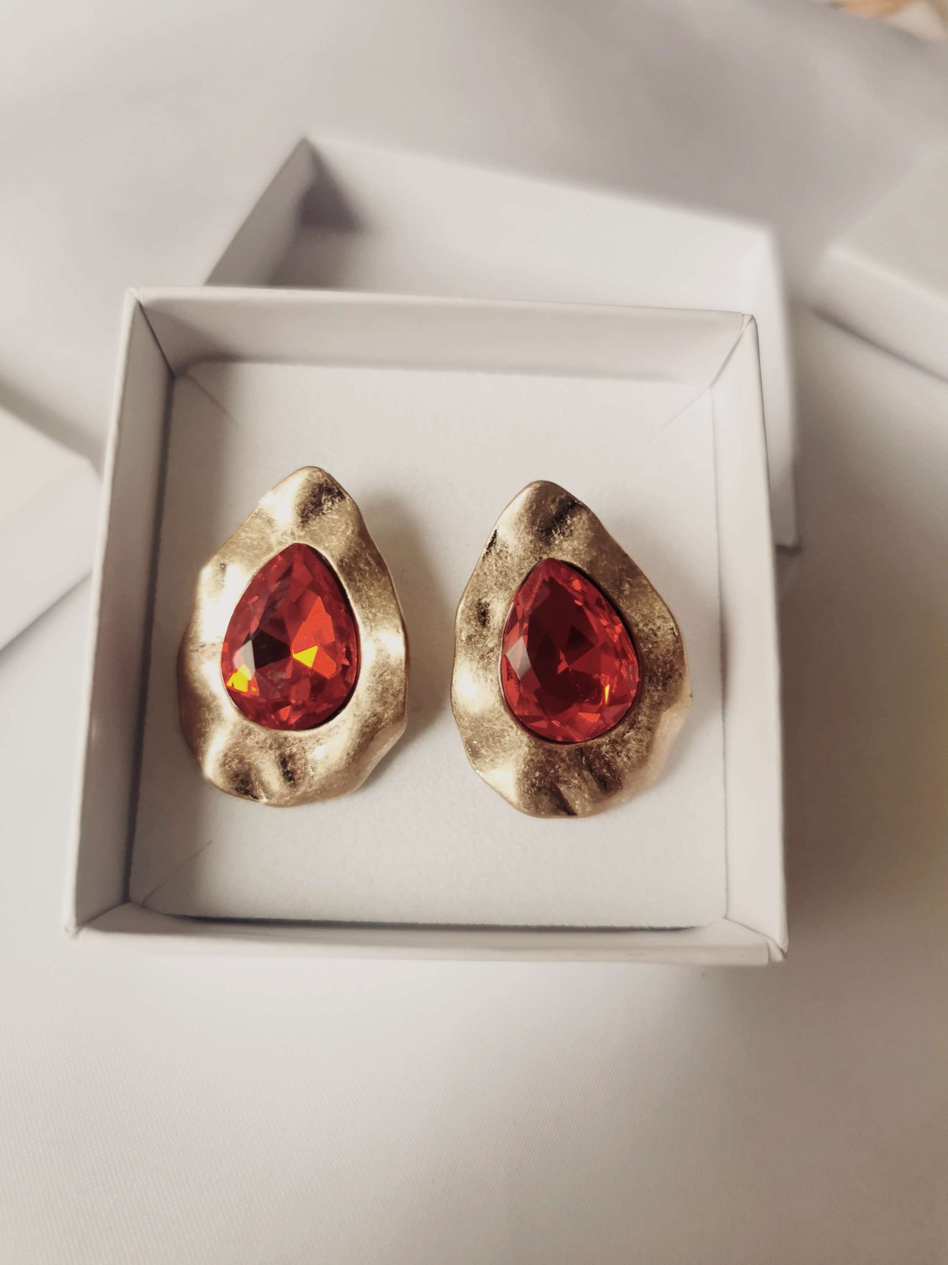Lottie Statement Earring image 1