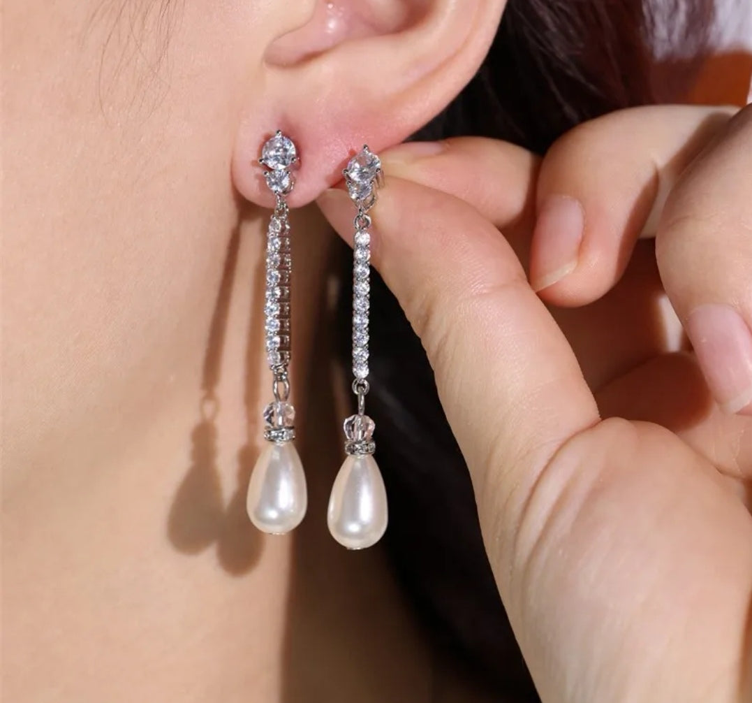 Suzanna Drop Silver  image 1