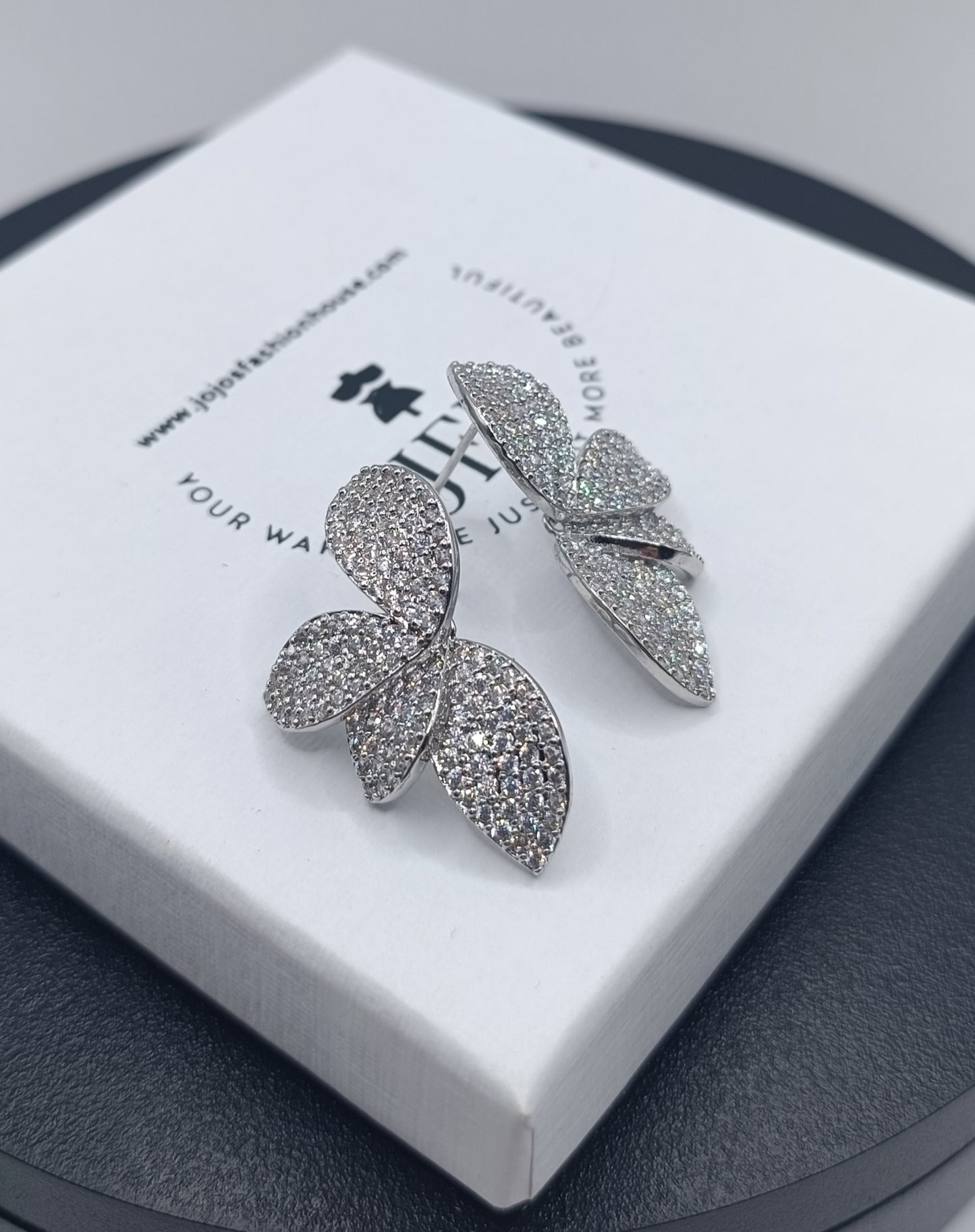 Harriett Diamante Petal - Silver