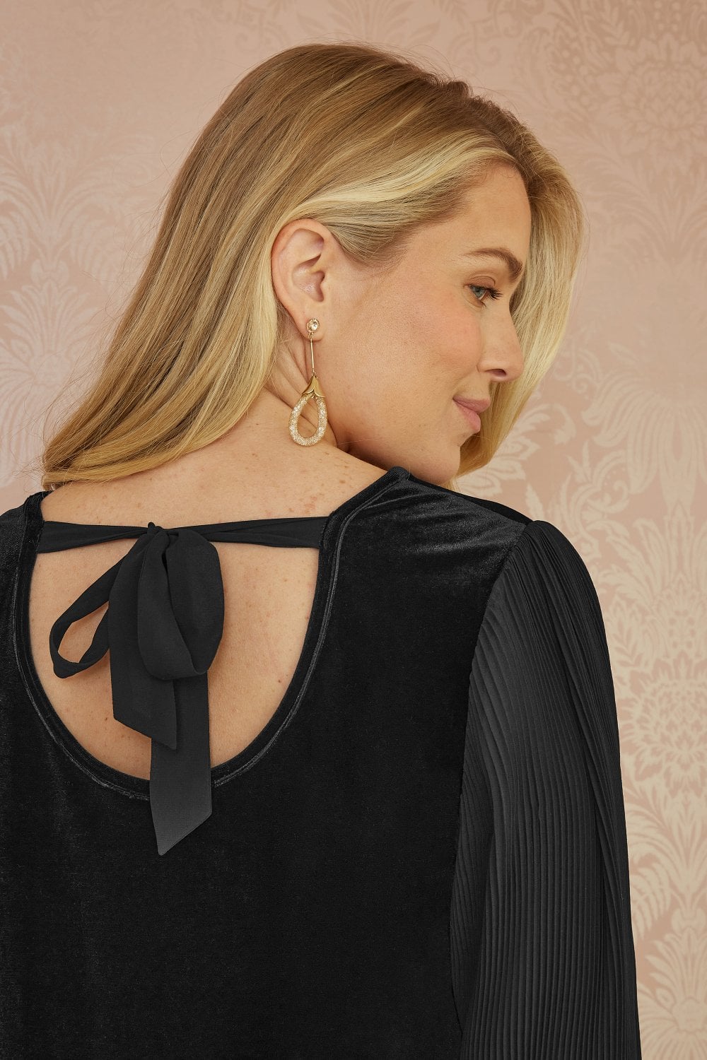 Black Velvet Dress with Pleated Balloon Sleeves And Tie Back - Sizes 8 to 26